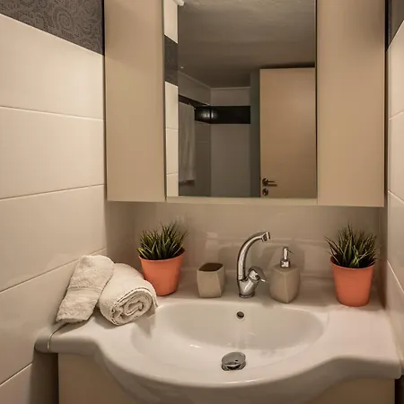 Central Escape Apartment